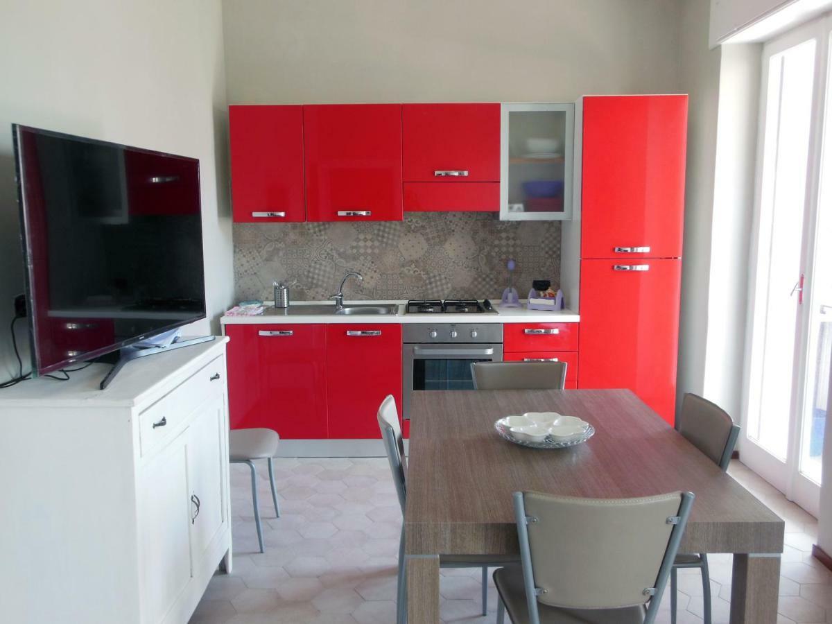 La Casa Degli Artisti Appartement Trani Buitenkant foto
